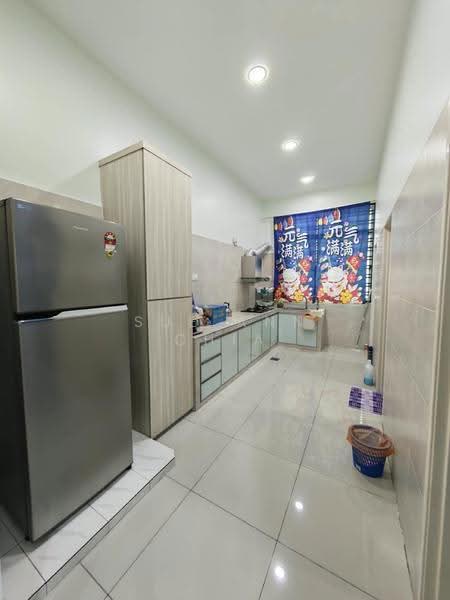 2-storey Terraced House for Sale in Taman Mount Austin (Tebrau) - Sue Ann Chia - Kitchen - PropertyGuru.com.my