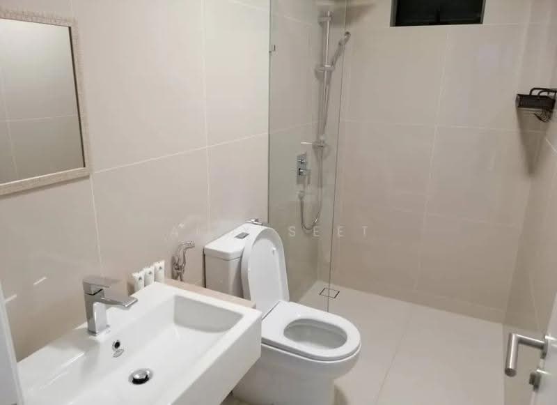 Kediaman Servis untuk Disewa di United Point (Residensi Berpadu) - Alex Seet - Bathroom - PropertyGuru.com.my