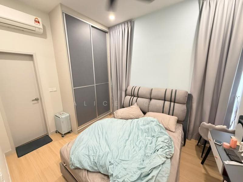 Semi-Detached House for Sale in Kota Emerald (Rawang) - Alice Low - Bedroom - PropertyGuru.com.my