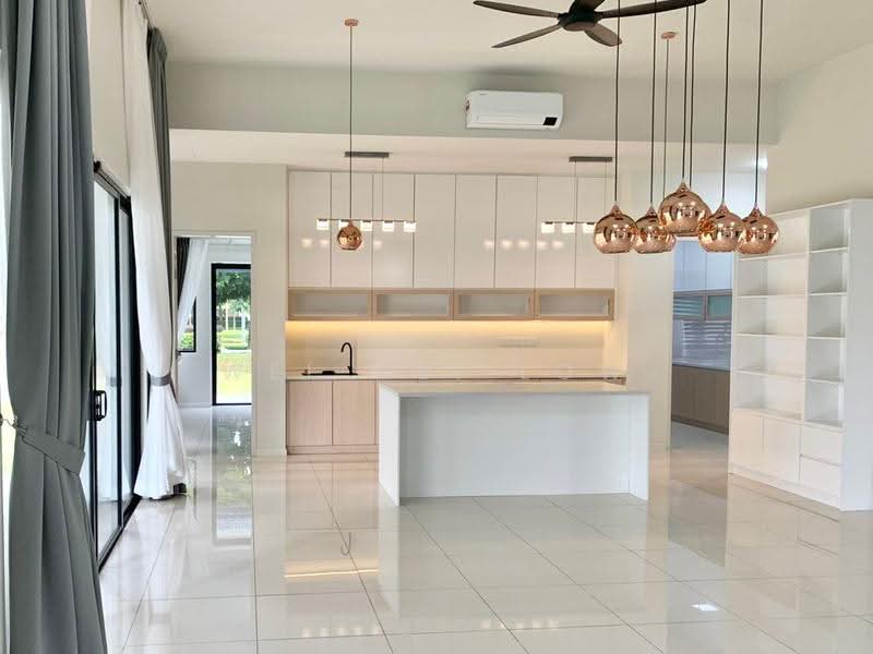 Bungalow House for Sale in Telok Panglima Garang (Selangor) - Wei Wei Low - PropertyGuru.com.my
