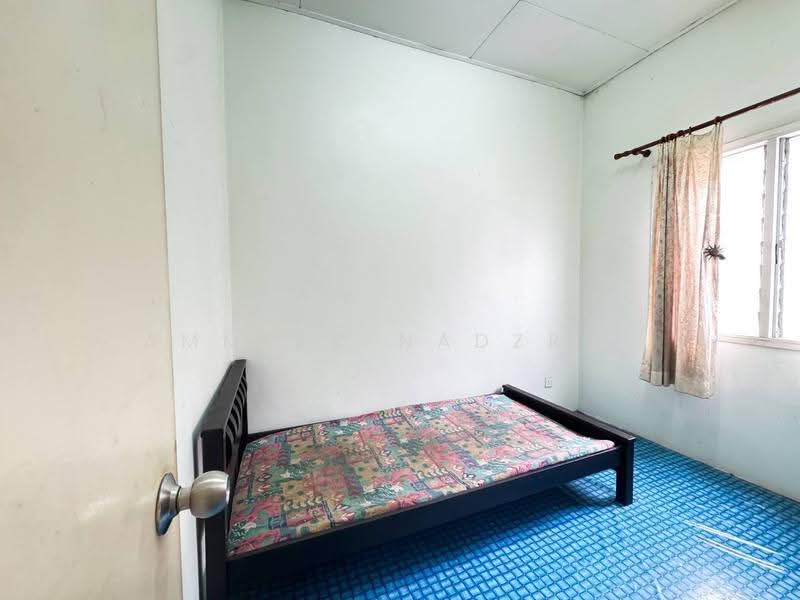 Rumah Teres 2-Tingkat untuk Dijual di Usj 22 (Subang Jaya) - Ammeer Nadzrai - Bedroom - PropertyGuru.com.my
