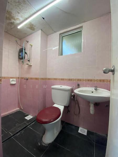 Condominium for Sale at Pertiwi Indah - Siew Yoong - Bathroom - PropertyGuru.com.my