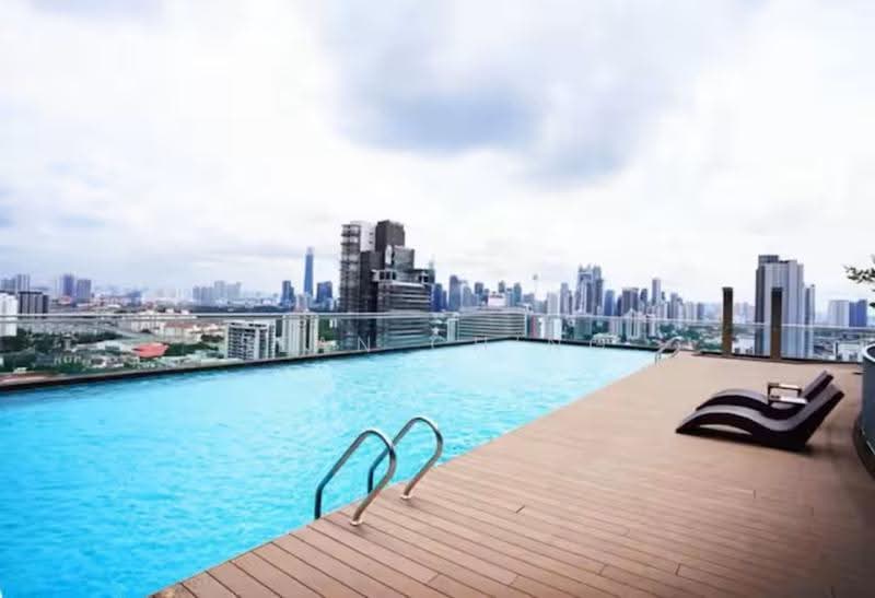 Kediaman Servis untuk Dijual di The Suite - Sean Ch’ng - Pool - PropertyGuru.com.my