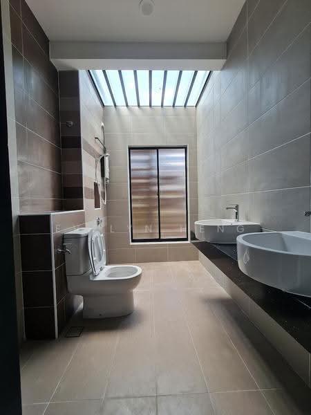 Terraced House for Rent in Johor Bahru (Johor) - Evelyn Heng - Bathroom - PropertyGuru.com.my
