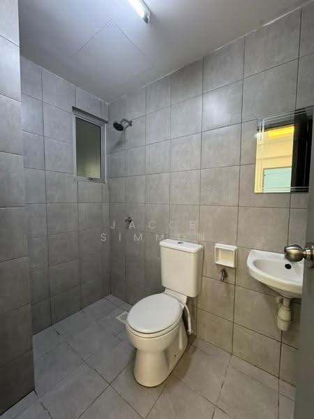 Pangsapuri untuk Disewa di Trifolia - Jacob Simmon - Bathroom - PropertyGuru.com.my