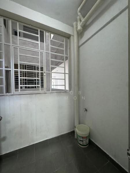 Pangsapuri untuk Disewa di Trifolia - Jacob Simmon - Balcony - PropertyGuru.com.my