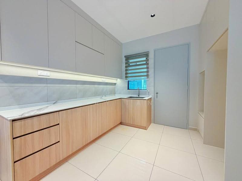 2-storey Terraced House for Sale in Taman Bukit Perdana (Kluang) - May Tan - Kitchen - PropertyGuru.com.my