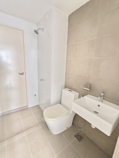 Service Residence for Sale at The Green Service Residence - Angie Ng - Bathroom - PropertyGuru.com.my