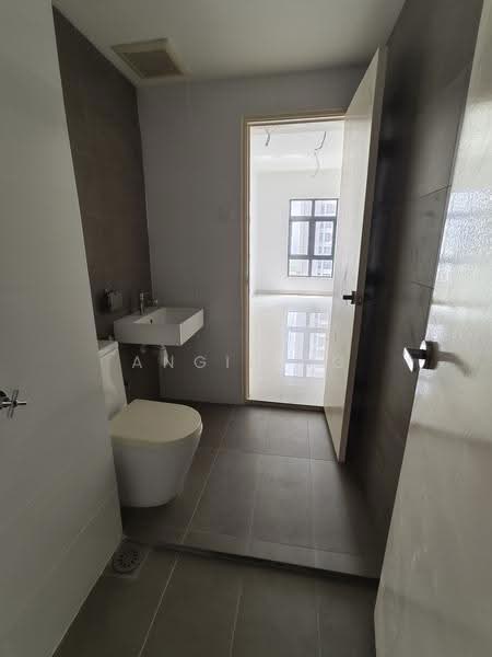 Service Residence for Sale at The Green Service Residence - Angie Ng - Bathroom - PropertyGuru.com.my