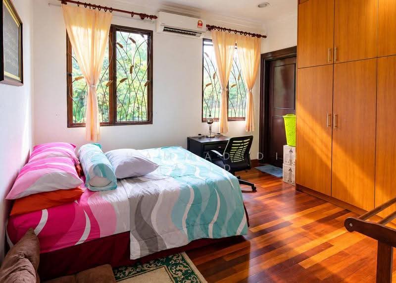 Bungalow House for Sale in Laman Ara (Petaling Jaya) - Mohammad Din Majid - PropertyGuru.com.my