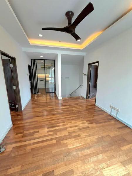 Semi-Detached House for Sale in Taman Nusa Idaman (Iskandar Puteri (Nusajaya)) - Serene Low - PropertyGuru.com.my