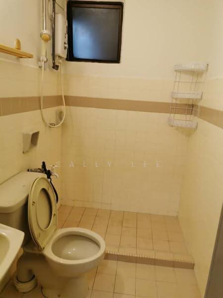 Condominium for Rent at Indah Villa Condominium - Sally Lee - Bathroom - PropertyGuru.com.my