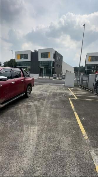 Semi-D Factory for Rent in Rawang (Selangor) - John Tan - Exterior - PropertyGuru.com.my