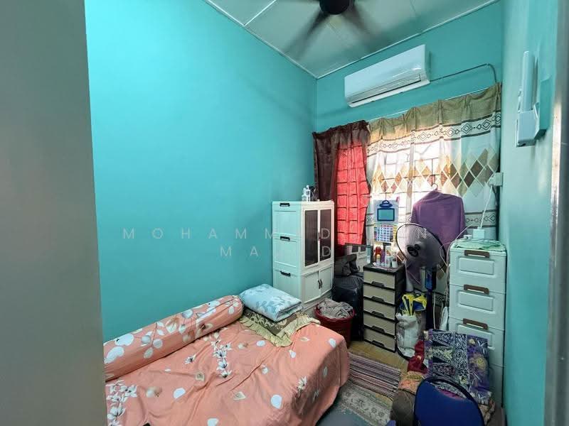 1-storey Terraced House for Sale in Bandar Mahkota Banting (Tanjong Duabelas) - Mohammad Din Majid - PropertyGuru.com.my