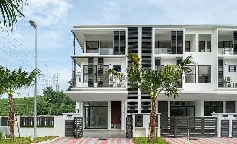 Rumah Teres untuk Disewa di Taman Puncak Jalil (Seri Kembangan) - Daniel Chong - Exterior - PropertyGuru.com.my
