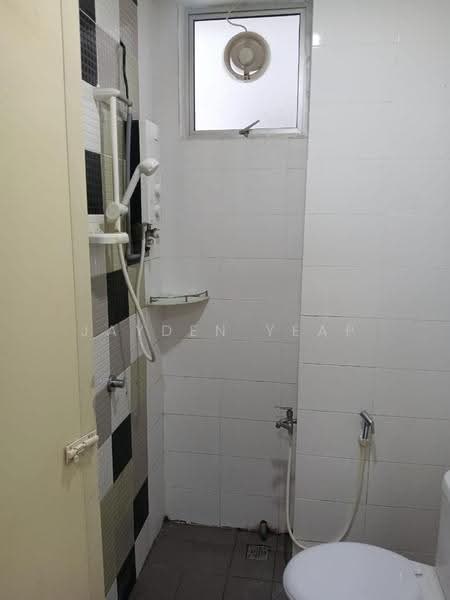 Apartment for Rent at The Pulse Condominium - Jayden Yeap - Bathroom - PropertyGuru.com.my