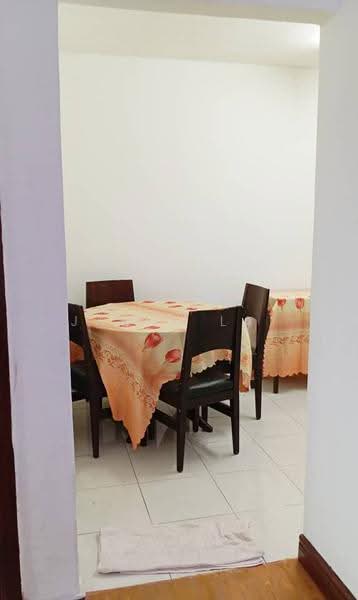 Rumah Flat untuk Disewa di Desa Satu - James Lai - Dining Room - PropertyGuru.com.my