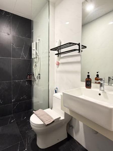 Kondominium untuk Dijual di Aura Residence - Lucus Goh - Bathroom - PropertyGuru.com.my