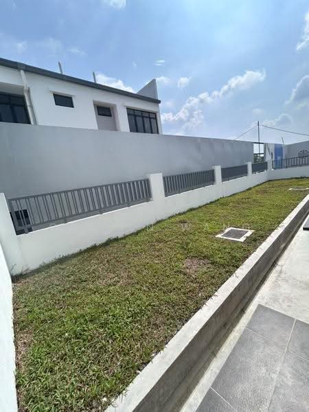 Semi-Detached House for Sale in Puchong (Selangor) - Carmen Wang - Exterior - PropertyGuru.com.my