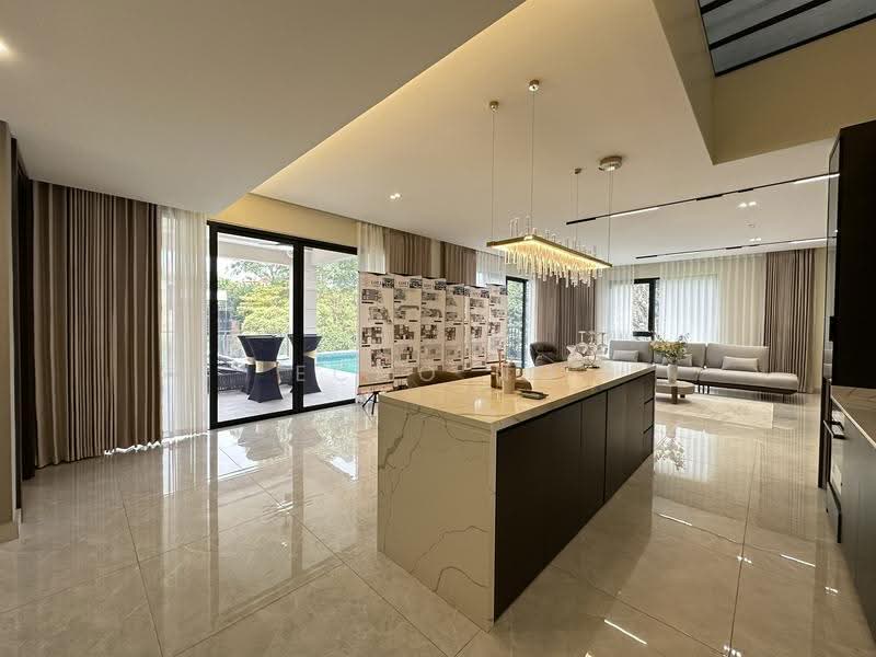 Bungalow House for Sale in Taman Tunku (Bukit Tunku (Kenny Hills)) - Echo Ng - Living Room - PropertyGuru.com.my