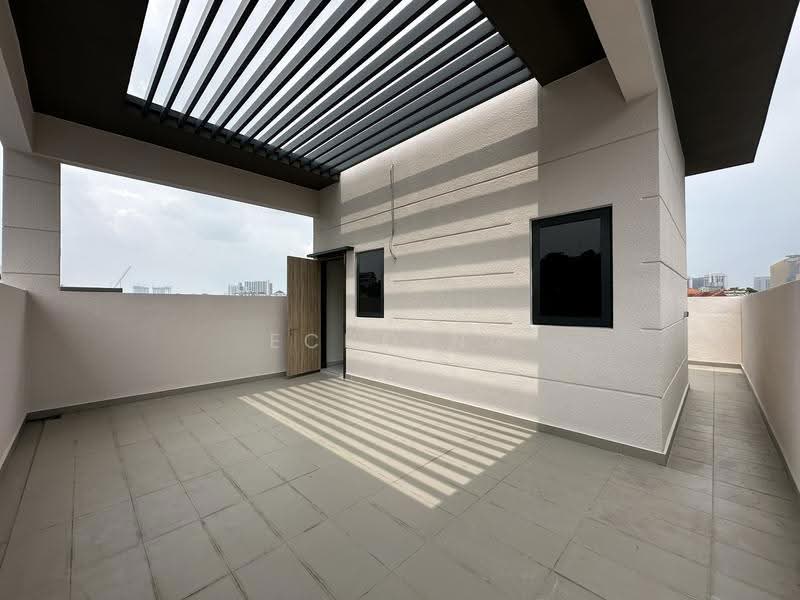 Bungalow House for Sale in Taman Tunku (Bukit Tunku (Kenny Hills)) - Echo Ng - Balcony - PropertyGuru.com.my