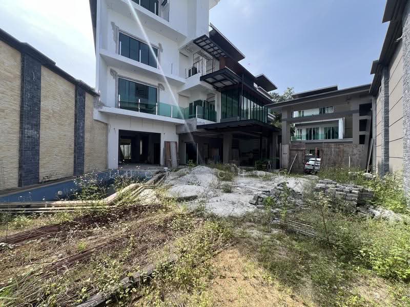 Semi-Detached House for Sale in Ampang Jaya (Ampang) - Lucas Choo - Exterior - PropertyGuru.com.my