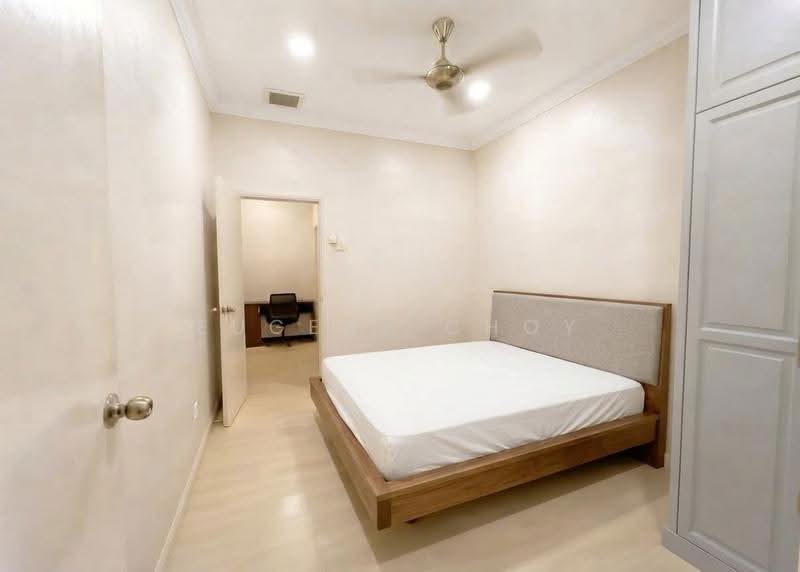 Rumah Teres untuk Disewa di Bandar Kinrara Seksyen 5 (Bandar Kinrara) - Eugene Choy - Bedroom - PropertyGuru.com.my
