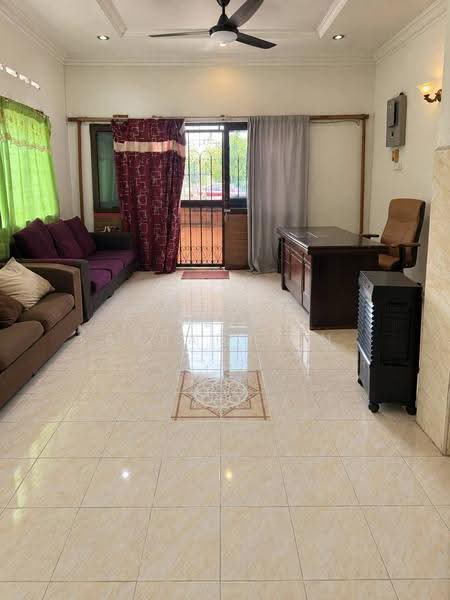 Rumah Banglo untuk Dijual di Kampung Segambut Luar (Batu) - Abid Sabarudin - Living Room - PropertyGuru.com.my