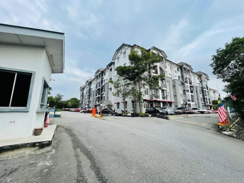 Apartment for Sale at Dahlia Court - Amzar Faiz - PropertyGuru.com.my