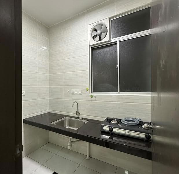Condominium for Rent at The Henge - Jessica Lim - Kitchen - PropertyGuru.com.my
