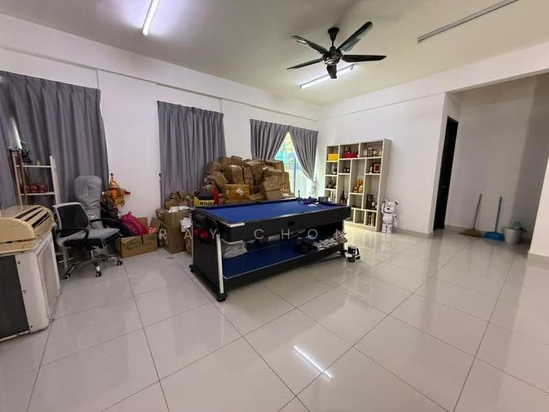 Rumah Berkembar untuk Dijual di Mahkota Hills (Cheras) - Ray Chong - Living Room - PropertyGuru.com.my