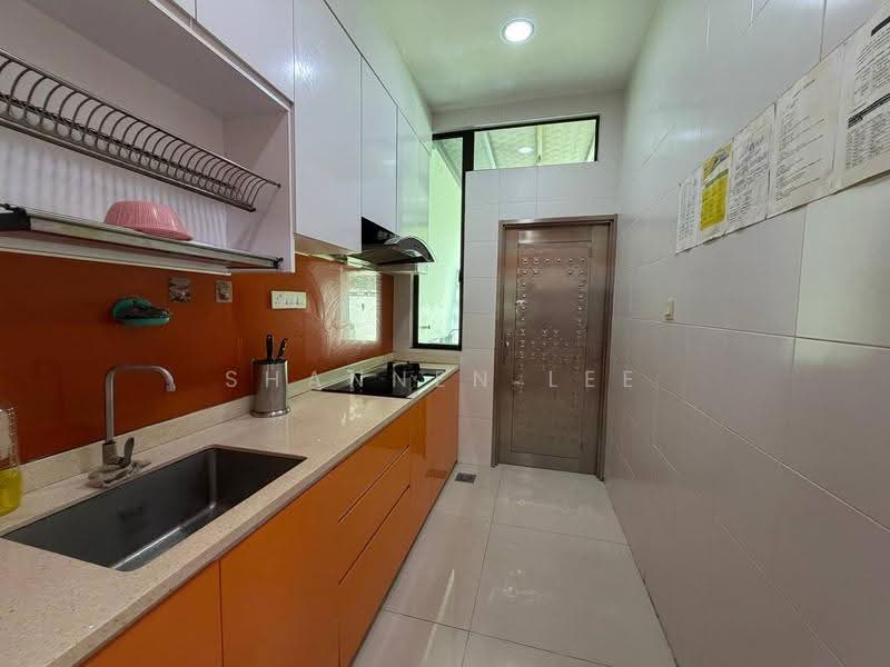 Cluster House for Sale in Taman Mount Austin (Tebrau) - Shannen Lee - Kitchen - PropertyGuru.com.my
