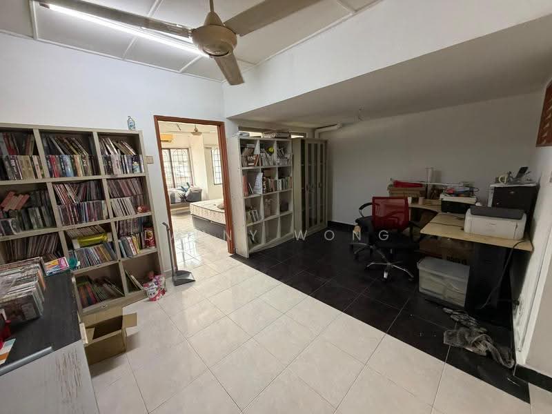 2-storey Terraced House for Sale in Bandar Country Homes (Rawang) - Danny Wong - Living Room - PropertyGuru.com.my