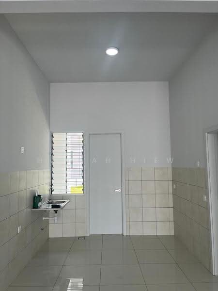 2-storey Terraced House for Sale in Tamansari (Rawang) - Hannah Hiew - Kitchen - PropertyGuru.com.my