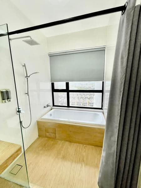 Kondominium untuk Disewa di The Parque Residences - Luwis Ling - Bathroom - PropertyGuru.com.my