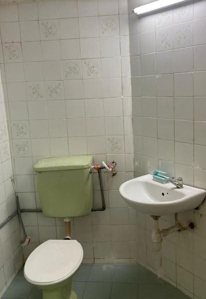 Apartment for Sale at Palm Court Apartment - Michael Kei - Bathroom - PropertyGuru.com.my
