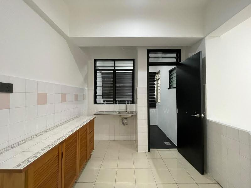 Apartment for Sale at Vista Seri Putra - Muhd Khairulnawawi Kamaruddin - PropertyGuru.com.my