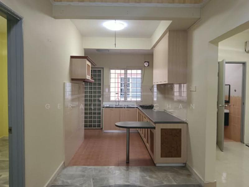 2-storey Terraced House for Rent in BANDAR PUCHONG JAYA (Puchong) - Geraldine Chan - Kitchen - PropertyGuru.com.my