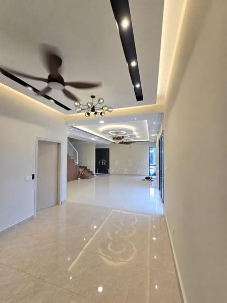 2-storey Terraced House for Sale in Bandar Bukit Raja (Klang) - Suresh Kumar - Living Room - PropertyGuru.com.my