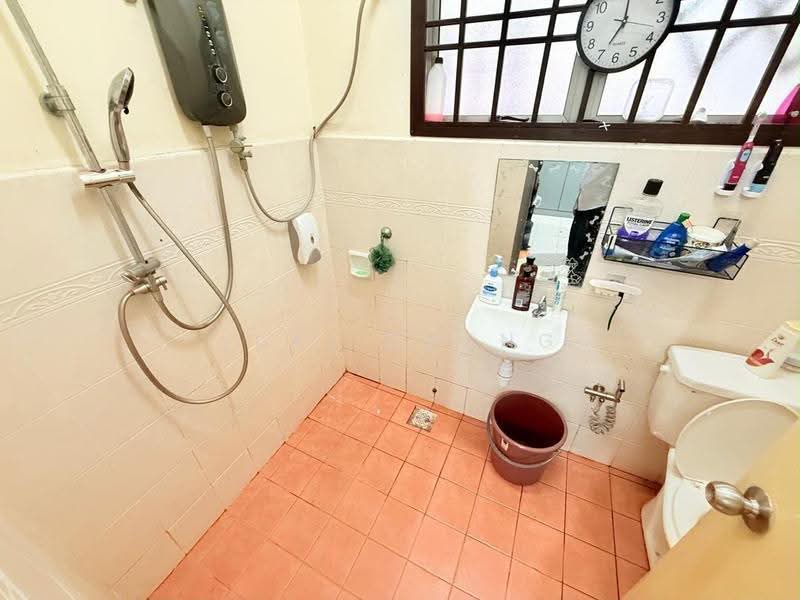 Rumah Bandar untuk Dijual di Johor Bahru (Johor) - Yuki Cheng - Bathroom - PropertyGuru.com.my