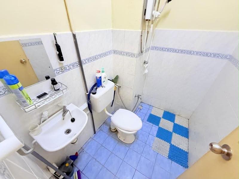 Rumah Bandar untuk Dijual di Johor Bahru (Johor) - Yuki Cheng - Bathroom - PropertyGuru.com.my
