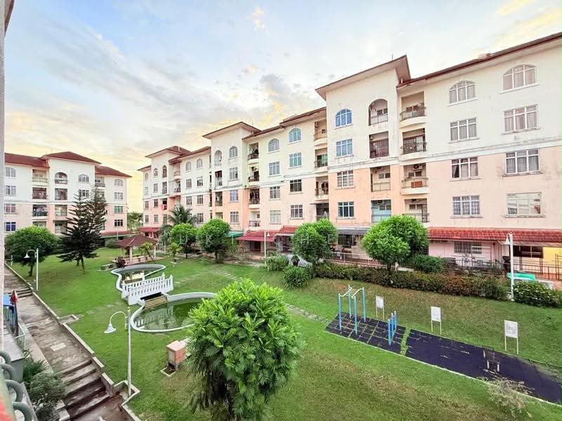 Rumah Bandar untuk Dijual di Johor Bahru (Johor) - Yuki Cheng - Exterior - PropertyGuru.com.my