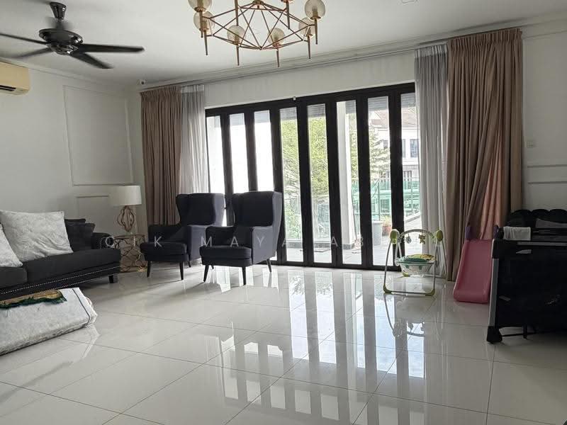 3-storey Terraced House for Sale in Taman Melawati (Ulu Kelang) - Cik Maya Abdul - Living Room - PropertyGuru.com.my
