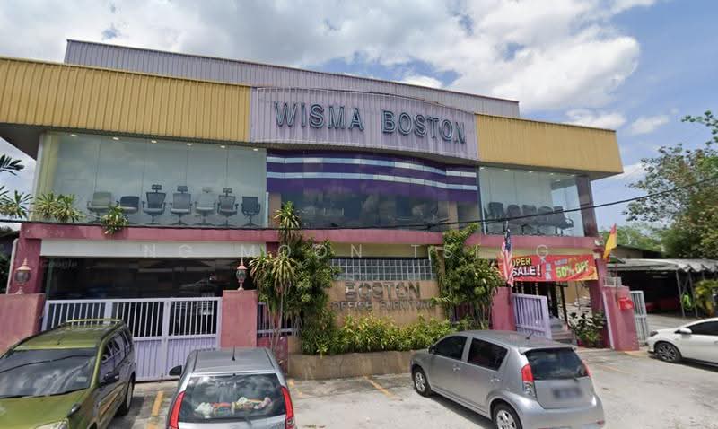 Shop / Office for Rent in Seri Kembangan (Selangor) - Ng Moon Tsing - Exterior - PropertyGuru.com.my