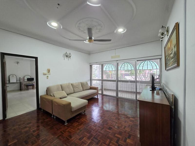 Rumah Banglo untuk Dijual di Petaling Jaya (Selangor) - Cindy Chuah - Living Room - PropertyGuru.com.my