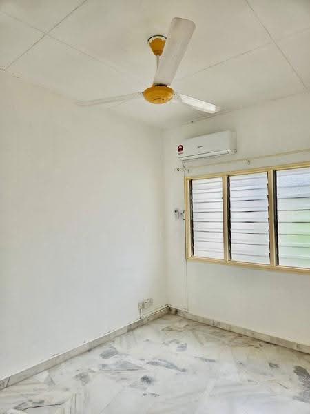 2-storey Terraced House for Rent in Usj 20 (Subang Jaya) - Aziz Abdullah - Interior - PropertyGuru.com.my