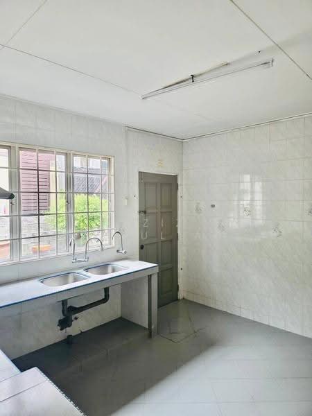 2-storey Terraced House for Rent in Usj 20 (Subang Jaya) - Aziz Abdullah - Kitchen - PropertyGuru.com.my