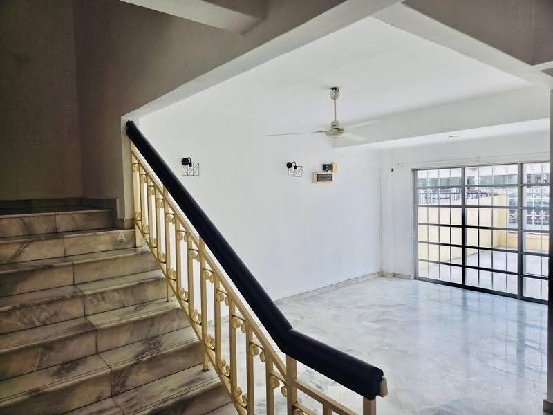 2-storey Terraced House for Rent in Usj 20 (Subang Jaya) - Aziz Abdullah - Interior - PropertyGuru.com.my