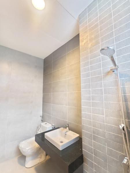 Semi-Detached House for Sale in Ampang (Selangor) - Hetha Chan - Bathroom - PropertyGuru.com.my