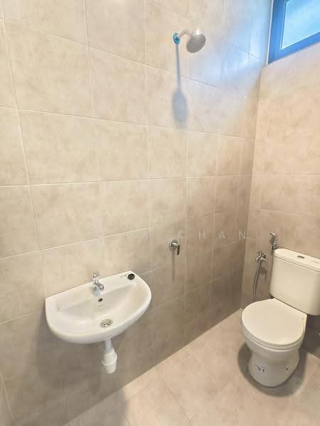 Semi-Detached House for Sale in Ampang (Selangor) - Hetha Chan - Bathroom - PropertyGuru.com.my